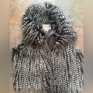 BCBG Generation faux feather vest size medium black white